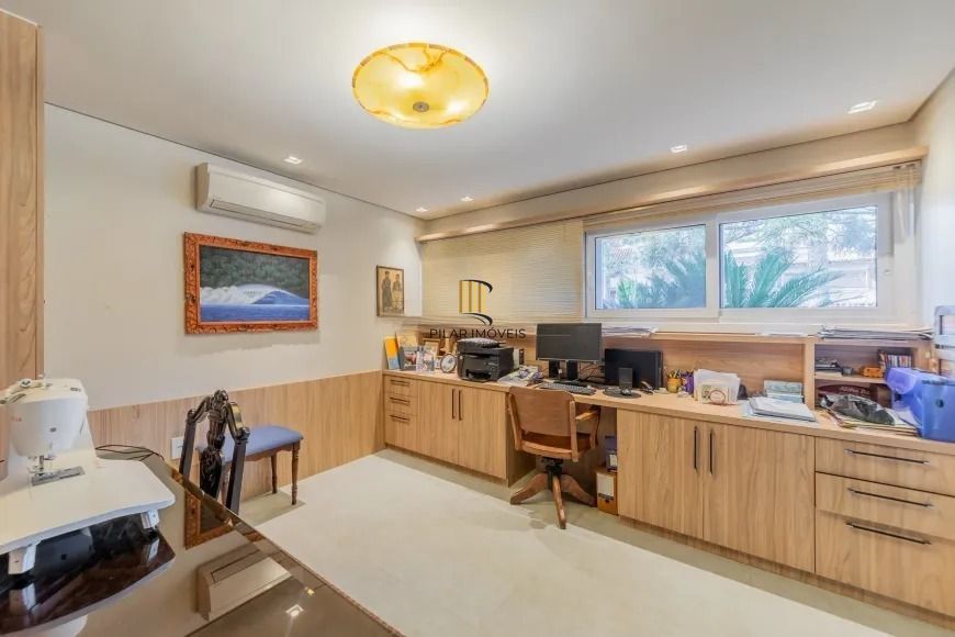 Casa alto padrão com 3 suítes e piscina no Boa Vista