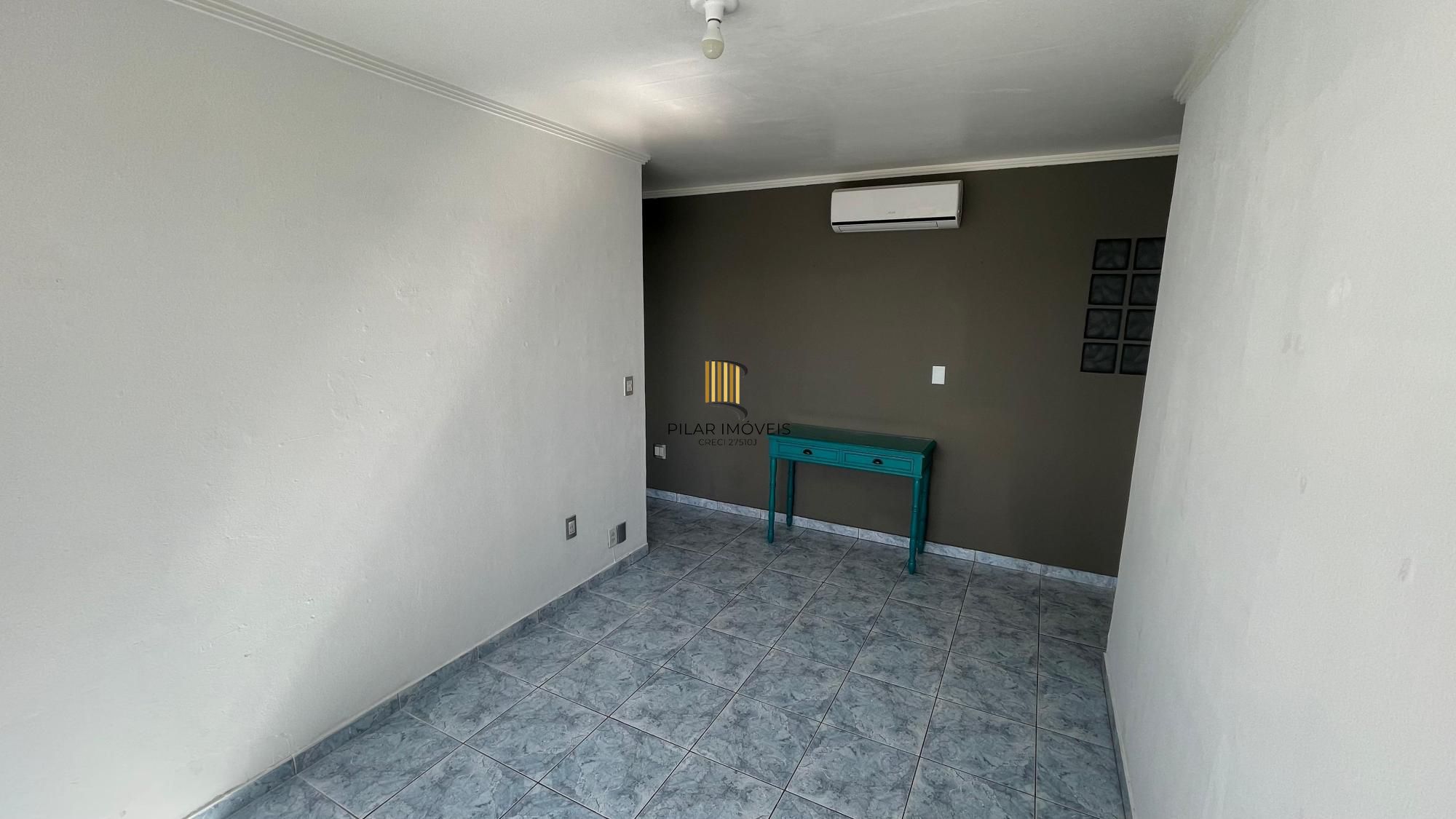 partamento térreo ensolarado com 1 dormitório e móveis na cozinha