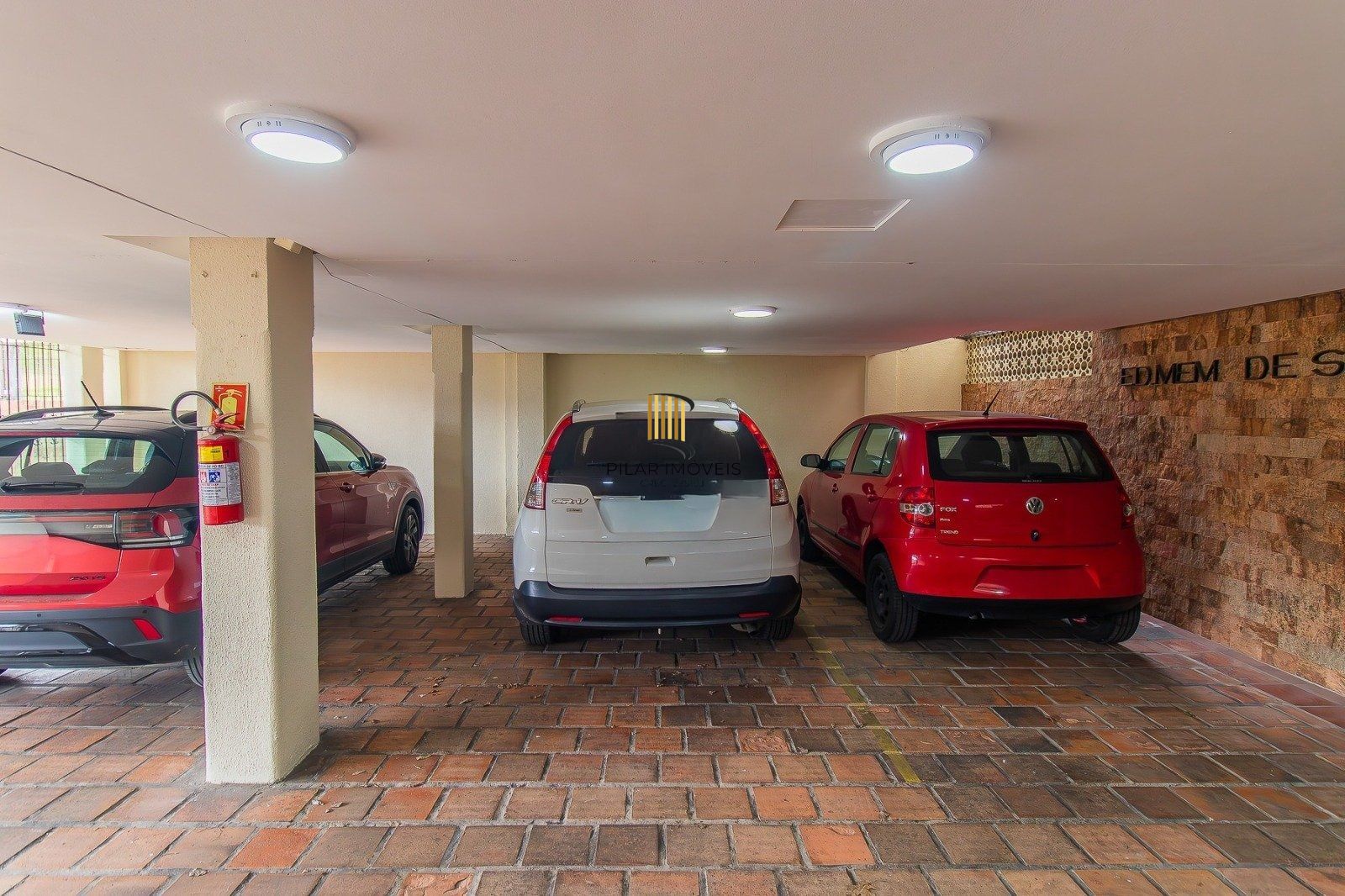 Cobertura com 2 Quartos no  Bairro Chácara das Pedras em Porto Alegre