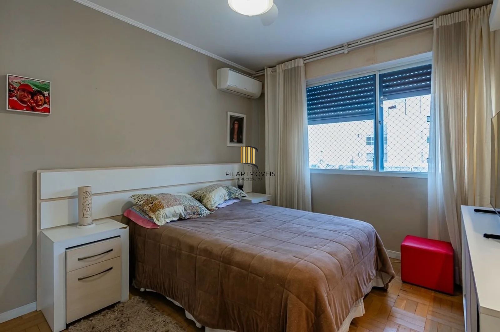 Apartamento de 2 dorm, 80m² privativos com vaga de garagem e elevador.