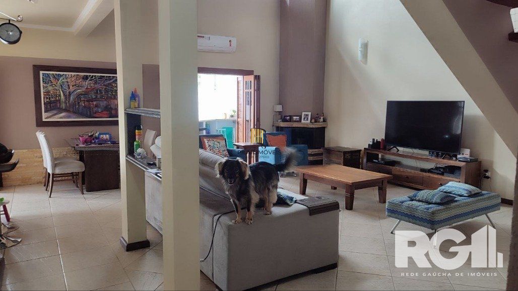 Casa com 3 dormitórios na Rua, Paulo Madureira Coelho, proximo ao novo Cesto, Morro Santana