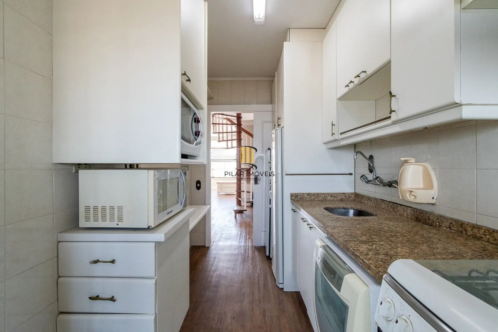 Cobertura com 3 dorm 189m² privativos 2 vagas individuais -  Jardim Lindóia