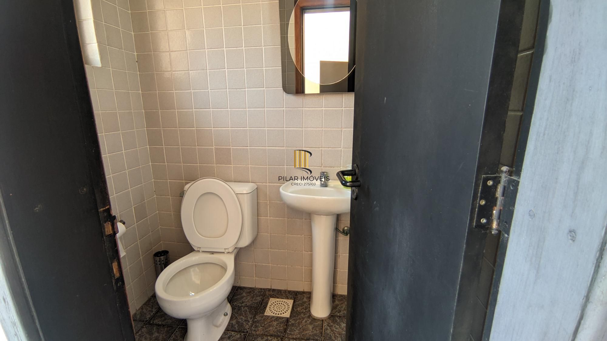 Cobertura com piscina 3 dorm, 2 vagas individuas, no bairro Petrópolis