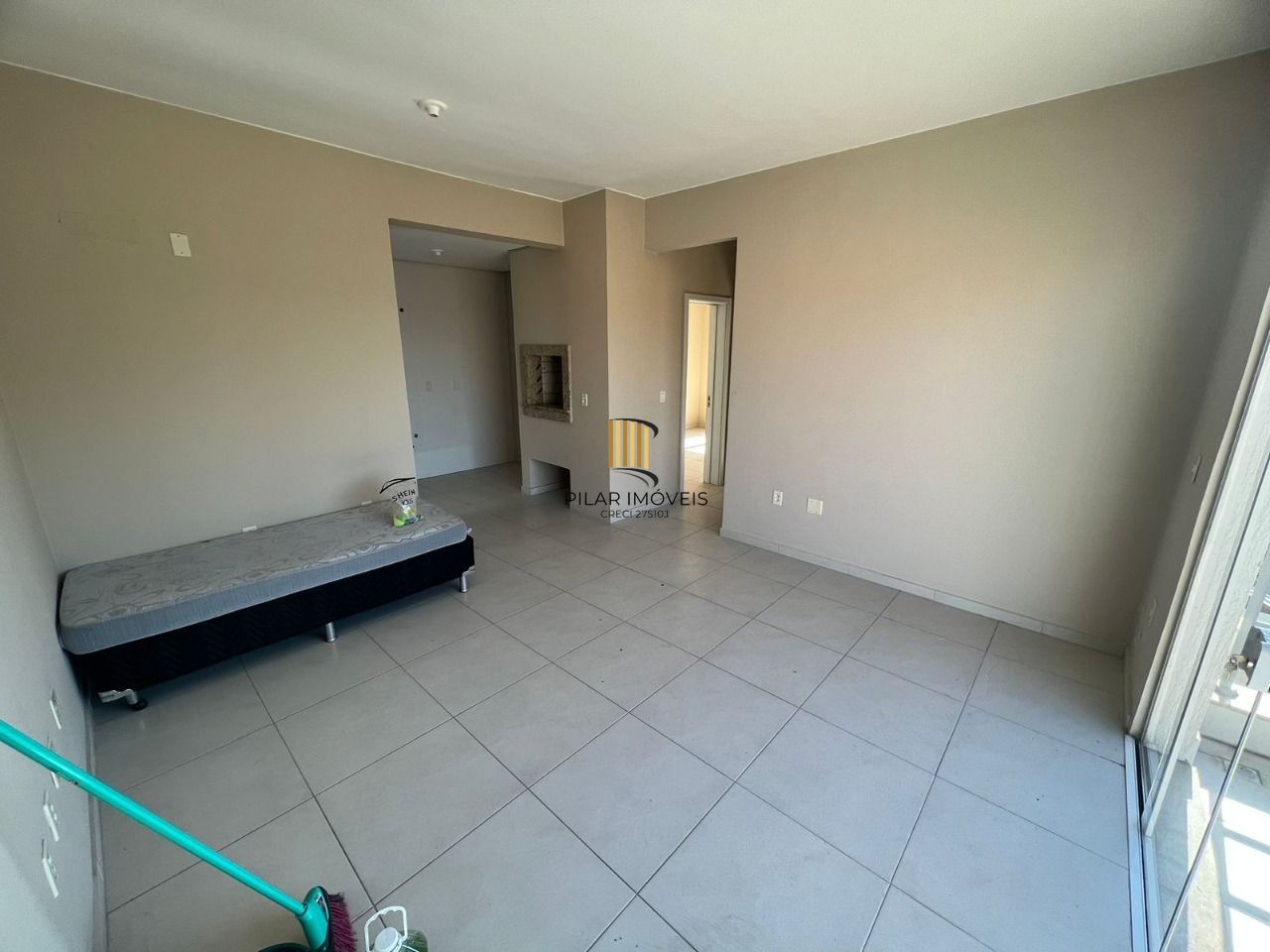 Apartamento 2 dormitórios no bairro Vila Regina