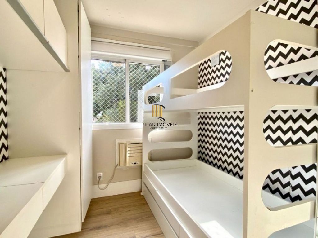 Apartamento com3 dormitórios,1 suíte, semi mobiliado e com vaga