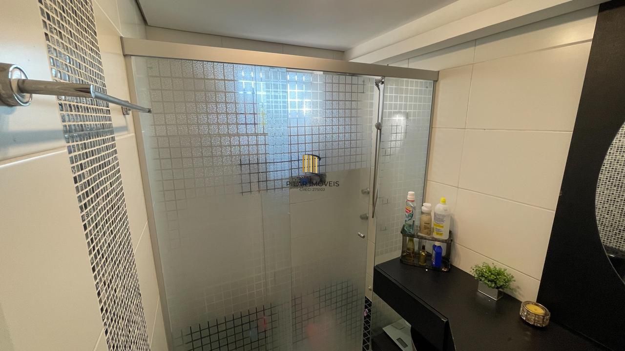 Cobertura mobiliada com piscina e vista 360° no Jardim Planalto – POA