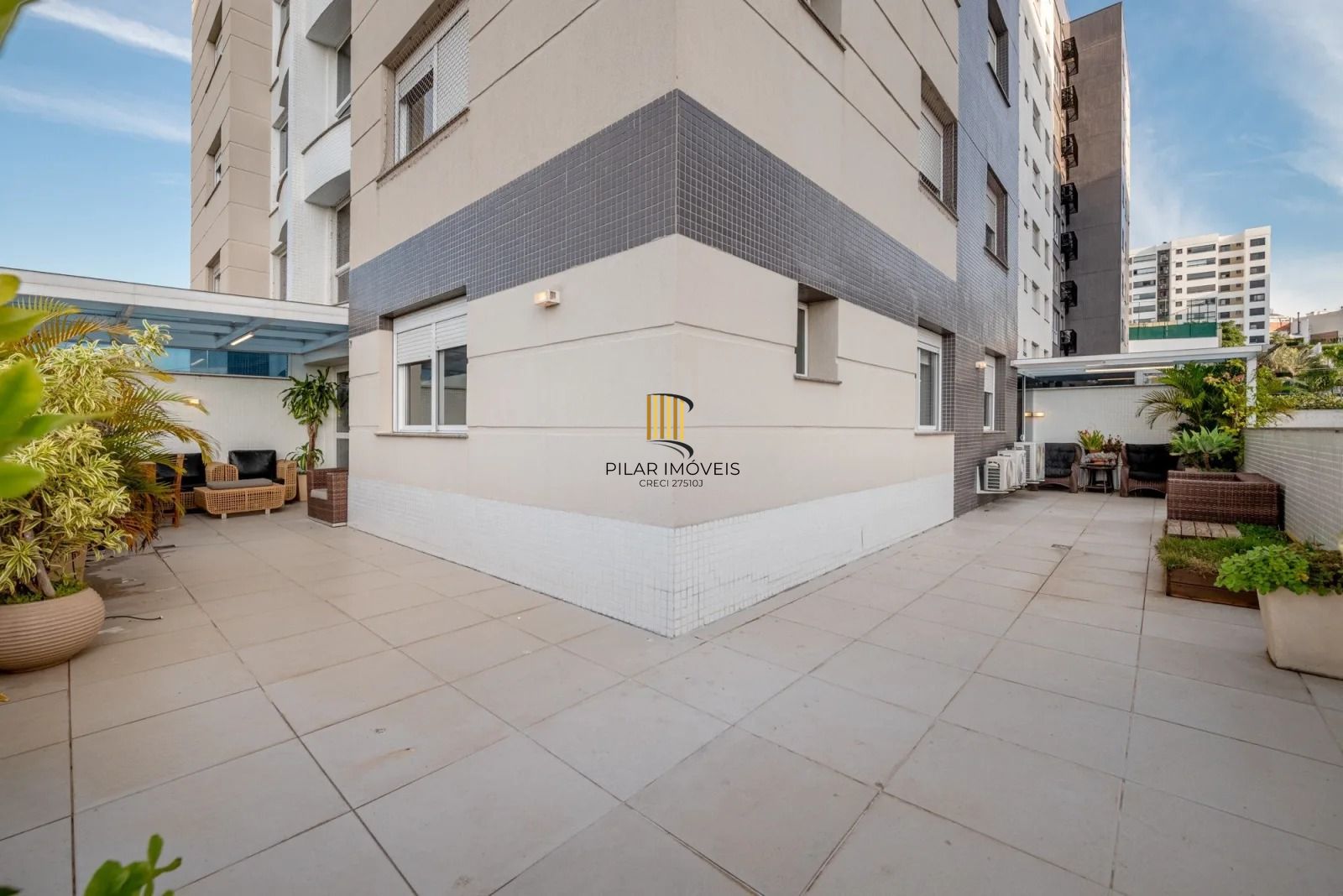 Apartamento Garden com 178m², 3 quartos, 1 suíte, 2 vagas, no bairro Chácara Das Pedras
