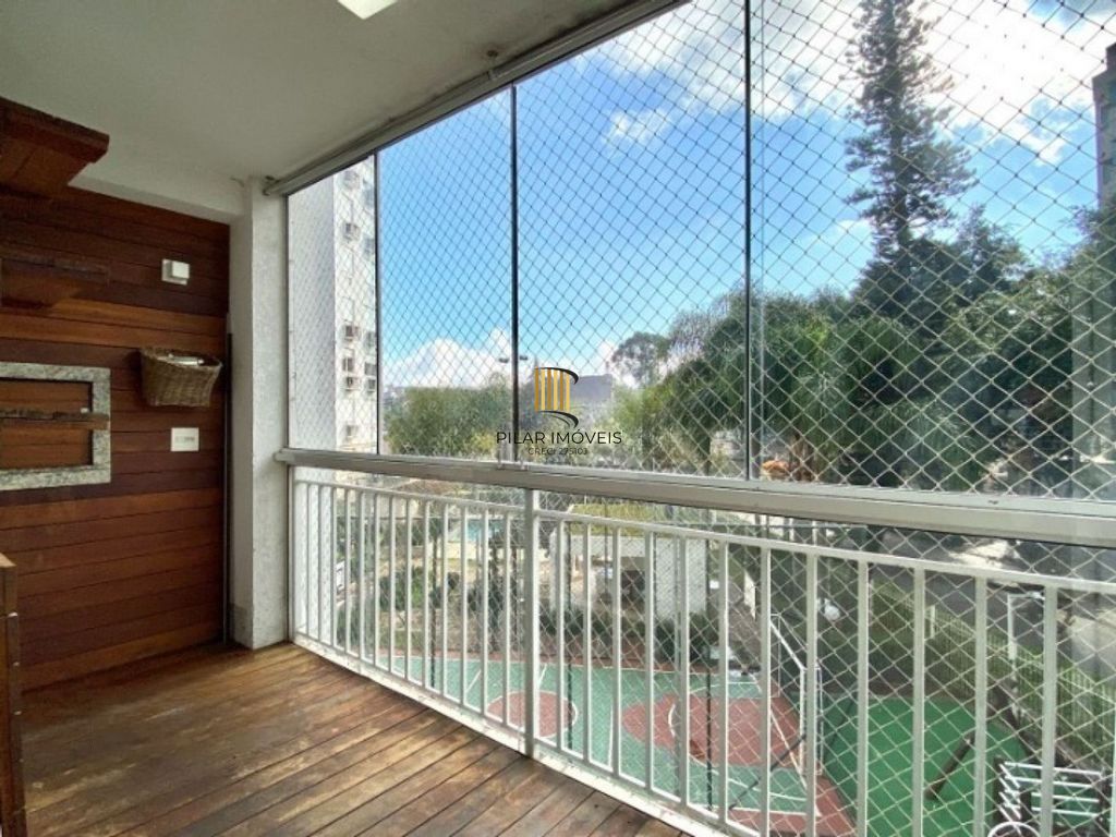 Apartamento com3 dormitórios,1 suíte, semi mobiliado e com vaga