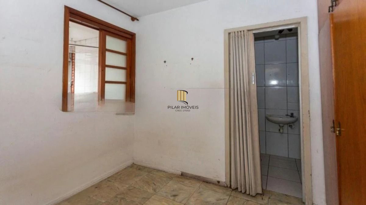 Valor abaixo do mercado  com 3 dormitórios, 1 vaga e elevador,  Floresta