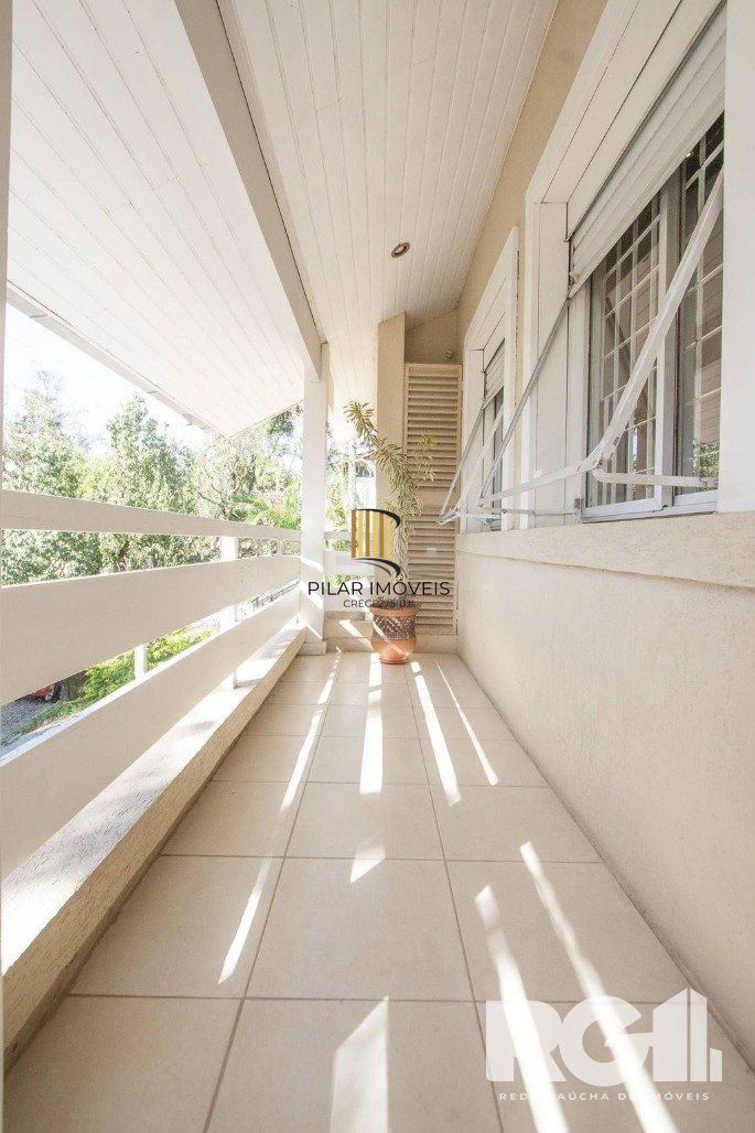 Casa 3 dormitórios no bairro Chácara das Pedras