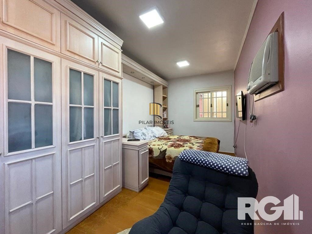 Casa 3 dormitórios no bairro Vila Cachoeirinha