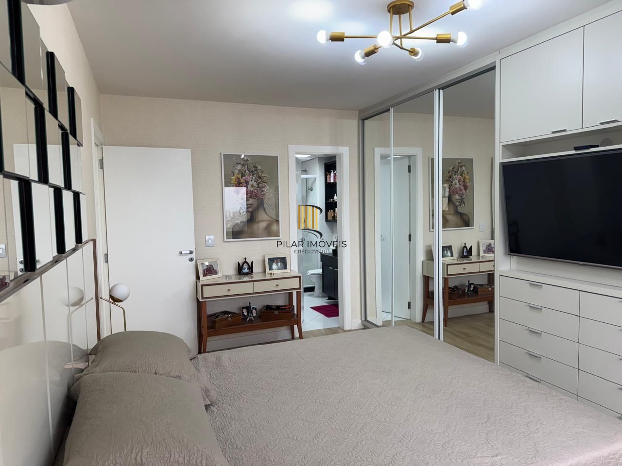 Semi-mobiliado, 3 dormitórios, 2 vagas lado a lado - Jardim Planalto