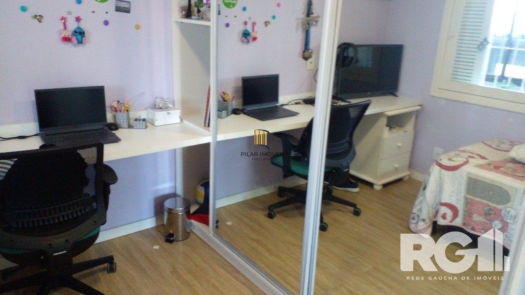 Casa 3 dormitórios no bairro Sarandi
