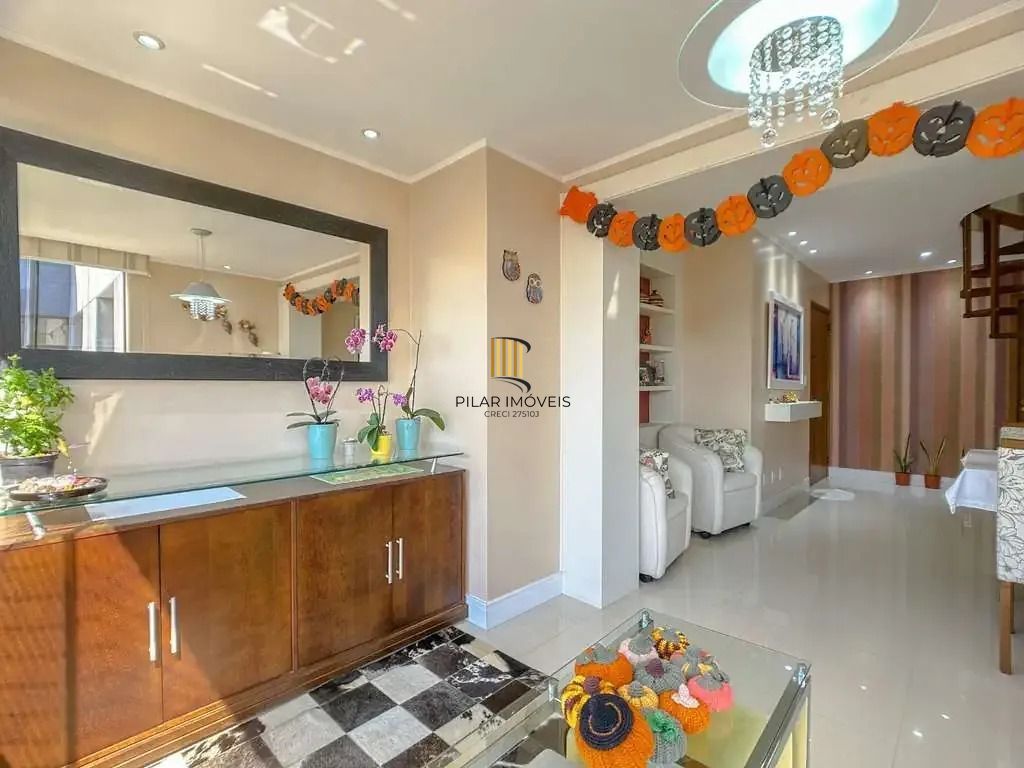 Cobertura com 3 dormitórios, suíte 2 vagas.