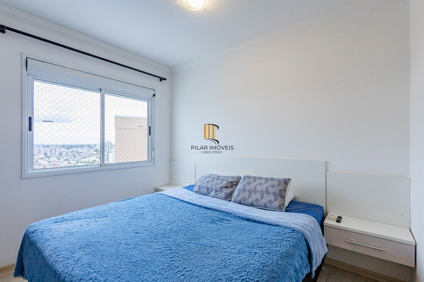 Apartamento 2 dormitórios, suíte e vaga – 65m² em Vila Ipiranga, Porto Alegre