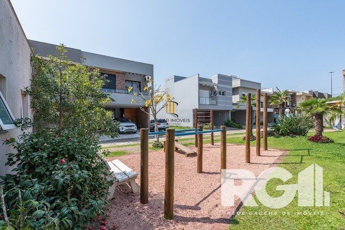 Casa de Condomínio 5 dormitórios no bairro Sarandi