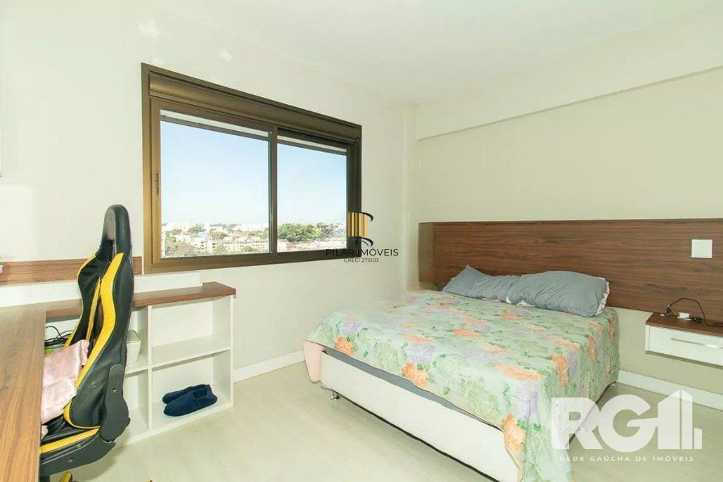 Apartamento com lareira,  2 dorm  Residencial Paris-  Rua: Engenheiro Arnaldo Gladoch  - São Sebastião