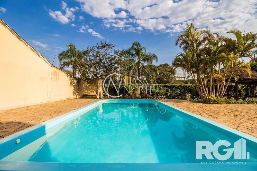 Casa com 3 dormitórios no bairro Humaitá