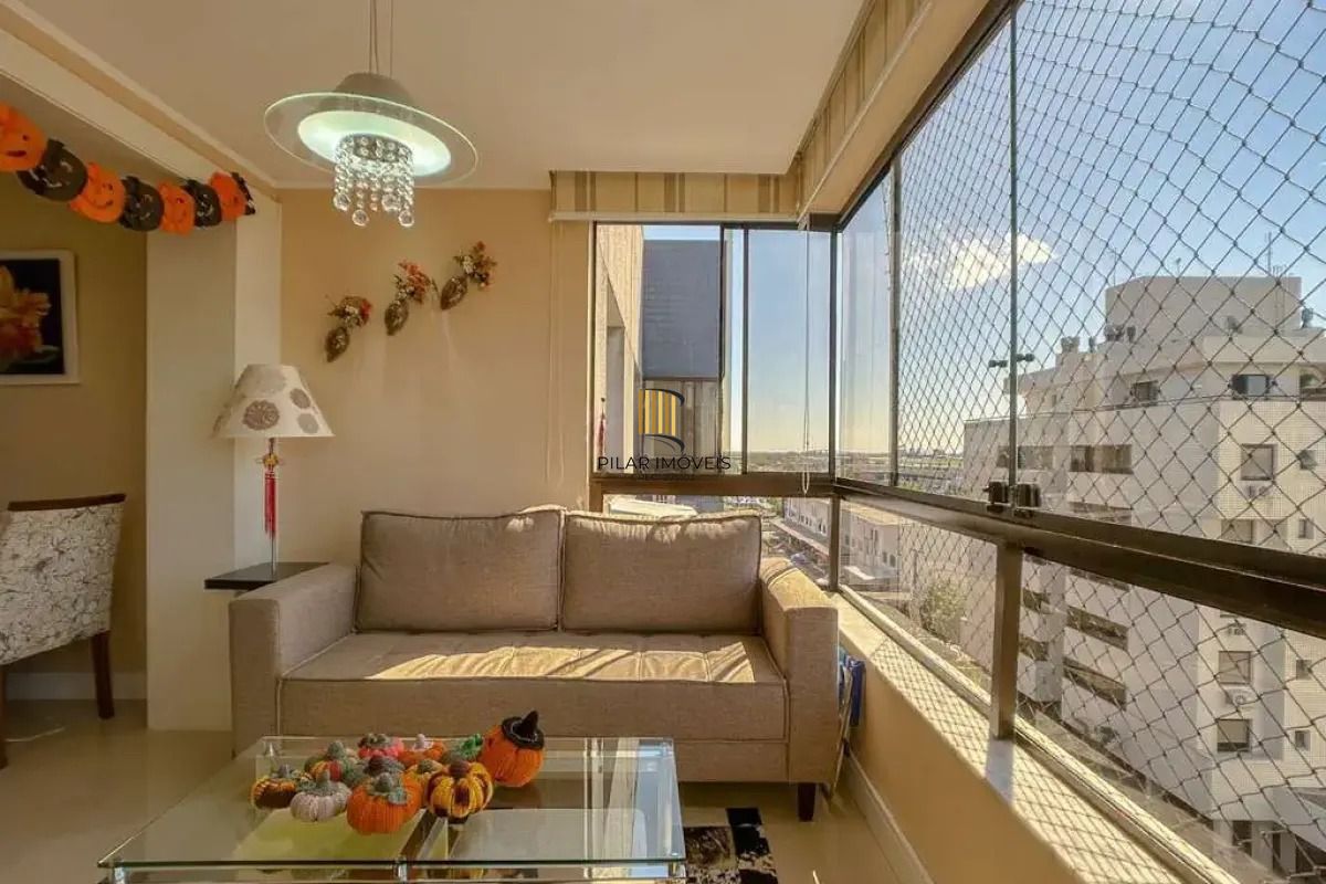 Cobertura com 3 dormitórios, suíte 2 vagas.