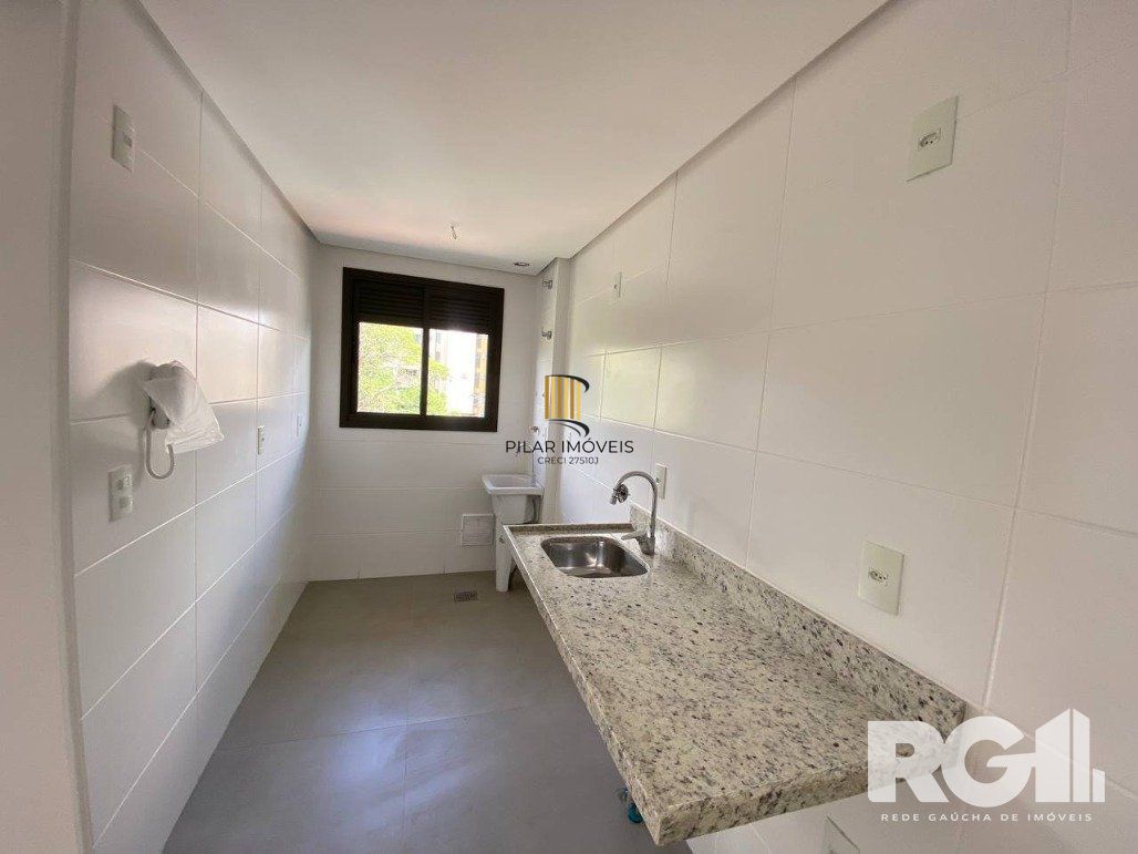 Apartamento 2 Dormitório(s) Bairro Passo da Areia