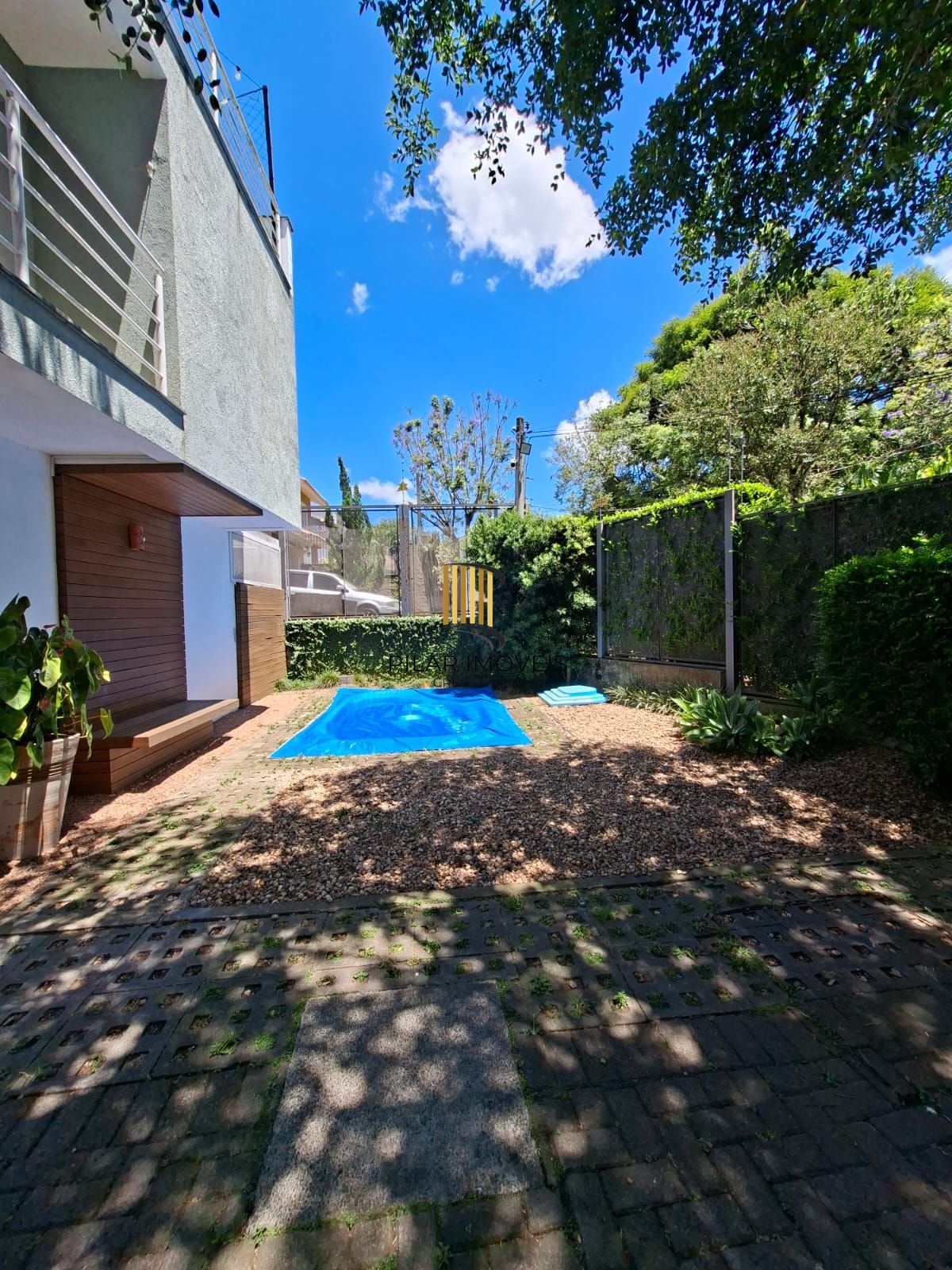 Casa em condomínio com terraço e vista no Jardim Floresta