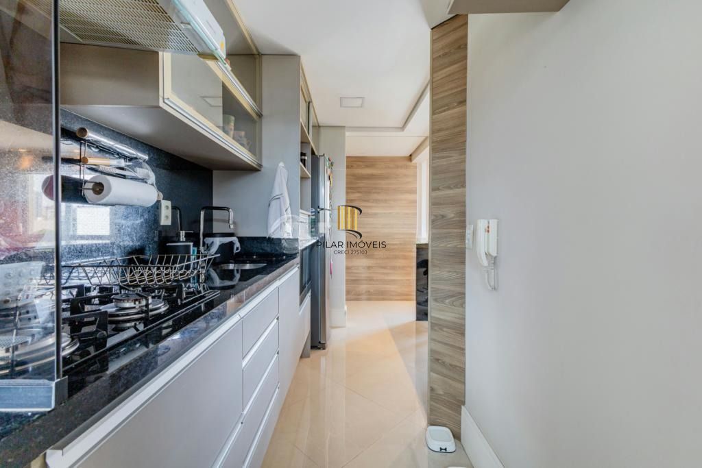 Apto 2 dorms c/ suíte, churrasqueira e 2 vagas no Passo da Areia