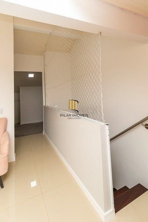 Casa em condomínio com 4 quartos, 2 suítes e 2 vagas à - Jardim Sabara