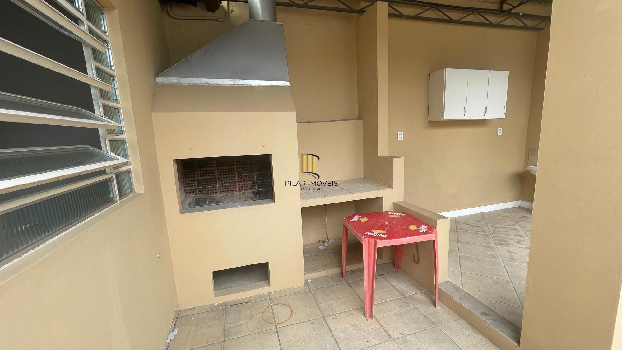 Casa com 3 quartos, espaço gourmet com churrasqueira, Bairro São Geraldo