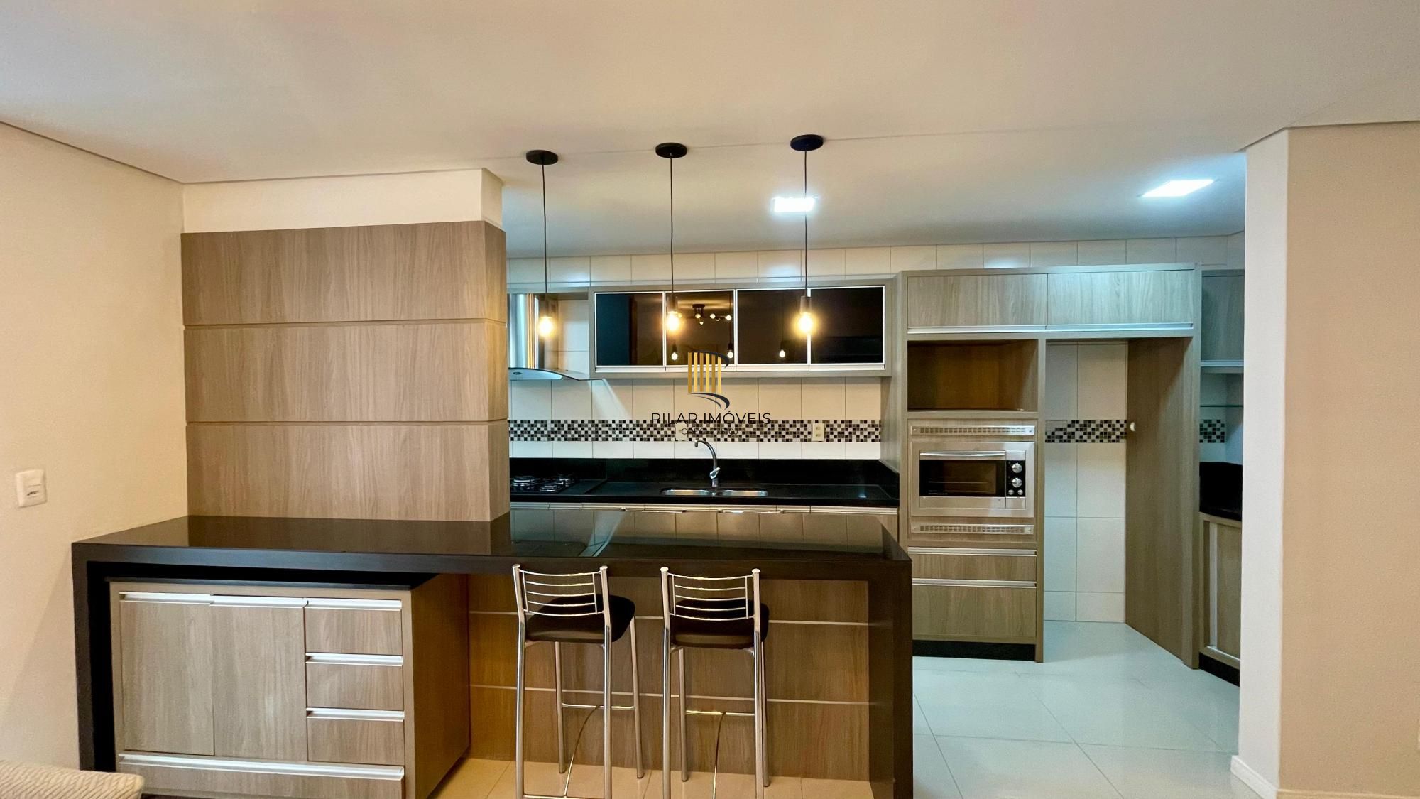 Casa com piscina, 3 suítes, desocupada, Rua Leite de Castro- Jardim Itu Sabará