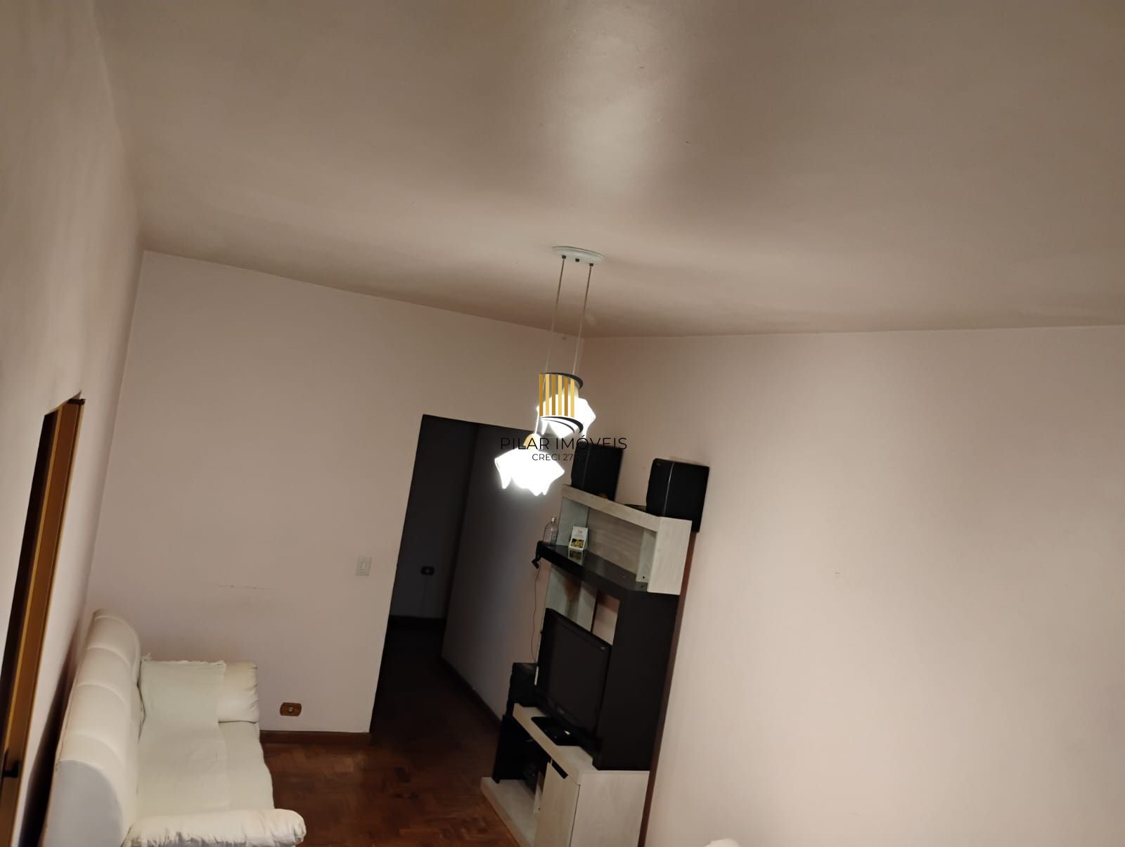 Apartamento 2 dormitórios, 67m², amplo e bem localizado na Av. Assis Brasil