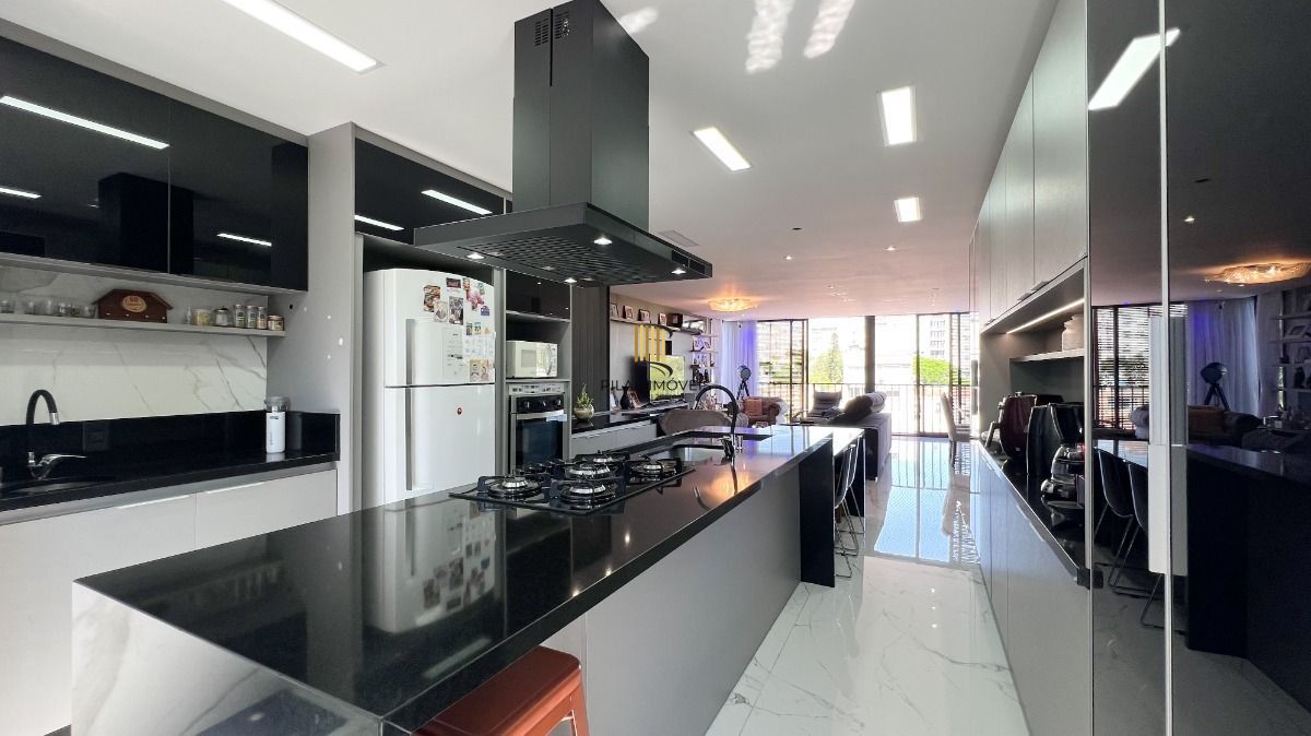 Apartamento de alto padrão com 3 suítes no Jardim Lindóia