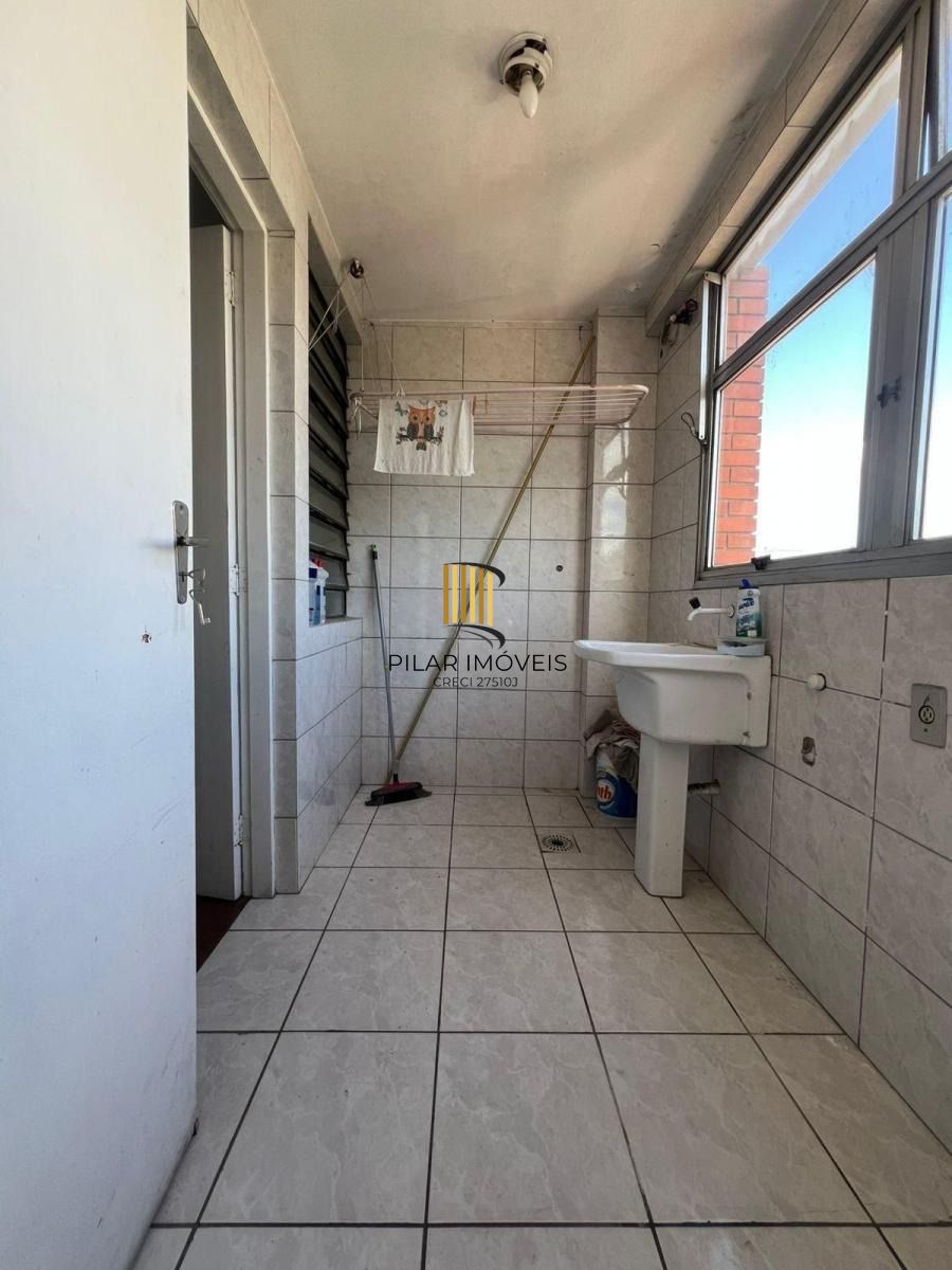 Apartamento com 3 dormitórios, 1 vaga e elevador,  Rua: Ernesto Alves - Floresta