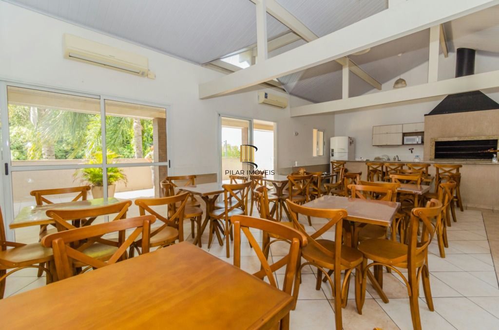 Casa em Condomínio 4 Dormitórios com Suíte no Lindoia - Porto Alegre