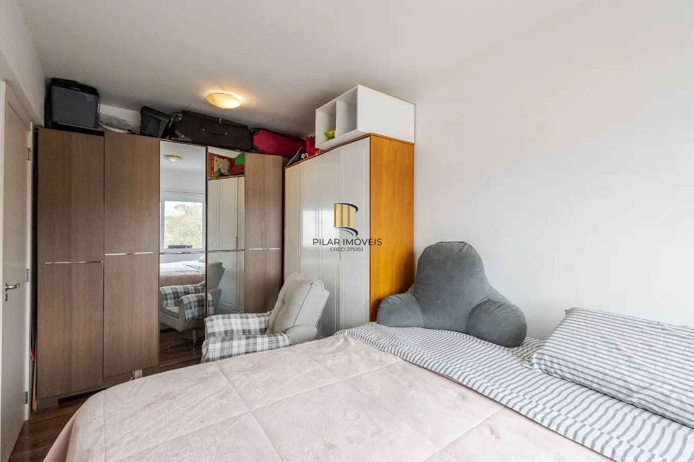 Apartamento mobiliado com 3 dormitórios panorâmica na Azenha em Porto Alegre