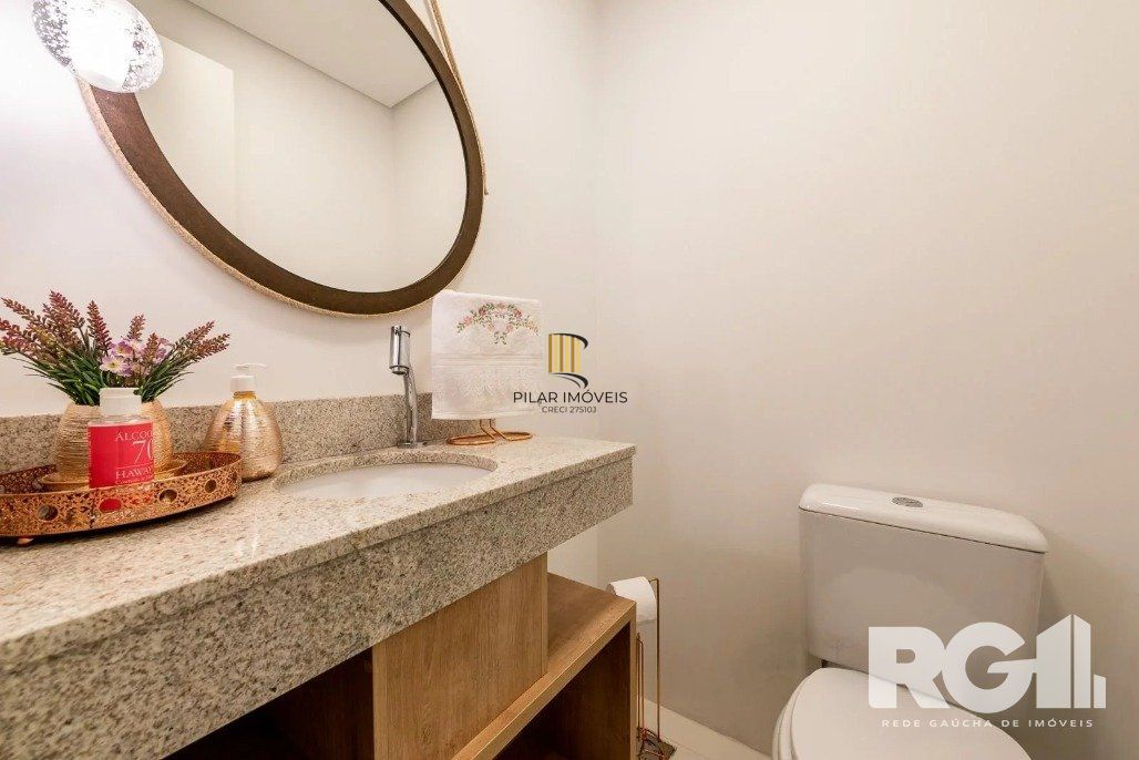 Apartamento de 3 dormitórios com suíte e churrasqueira, lavabo e 2 vagas de garagem.
