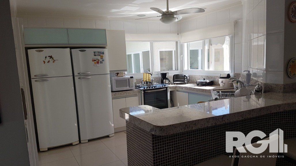Casa de Condomínio 6 dormitórios no bairro Praia da Conceição