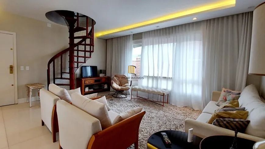 Cobertura com 3 quartos, 235² privativos,  e elevador, na Rua Coronel Bordini,  Moinhos de Vento