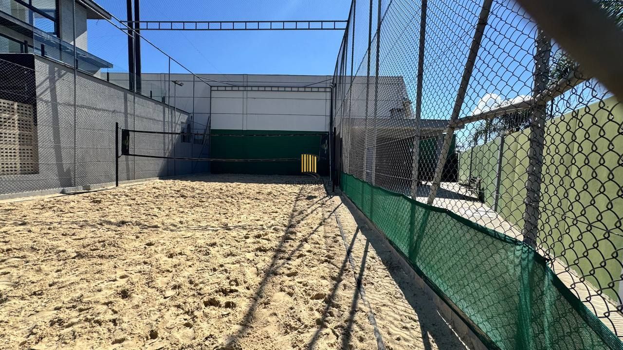 Casa com 3 suítes e pátio privativo na Zona Norte, bairro Ecoville