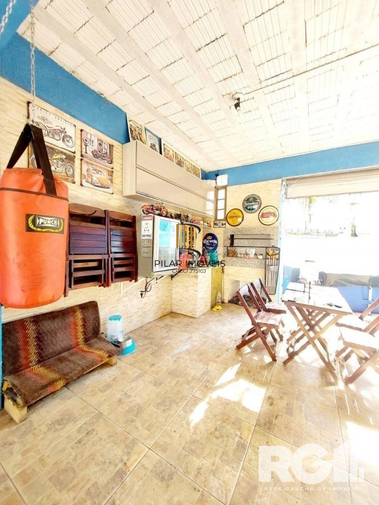 Casa 3 dormitórios no bairro Santa Isabel