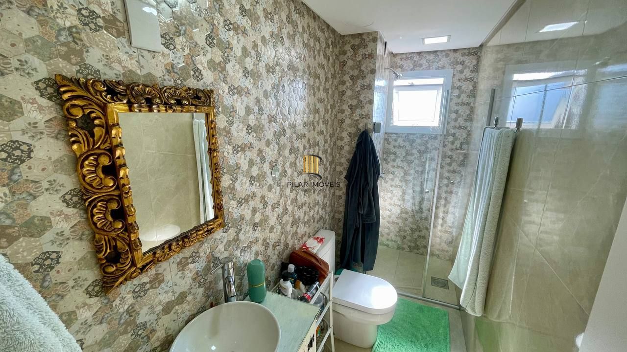 Casa Mobiliada com pátio e piscina