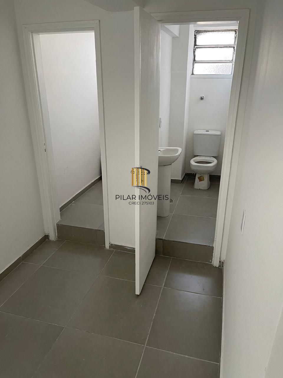 Sala Comercial 1 dormitório no bairro Centro Histórico