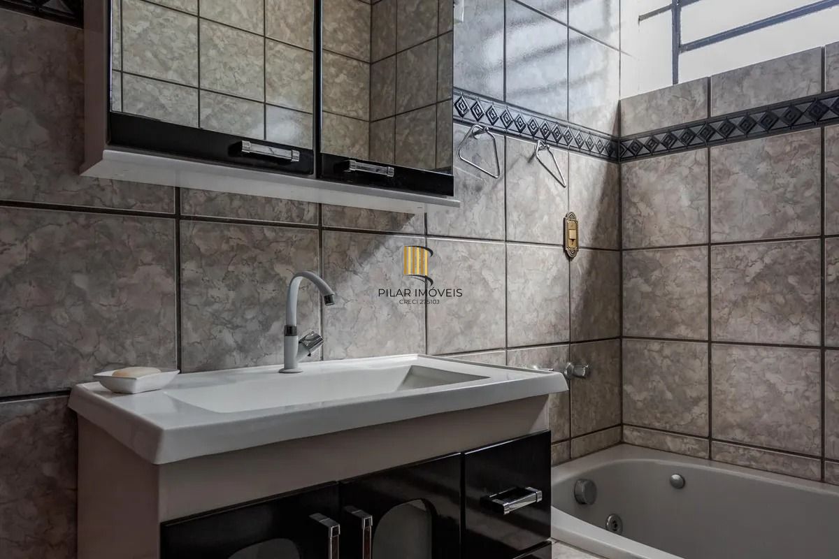 Apartamento Mobiliado 3 dormitórios- Avenida Baltazar de Oliveira Garcia.