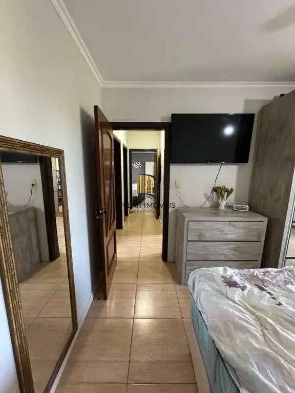Apartamento 3 dormitórios, 131m² privativos 2 vagas, elevador -Jardim Planalto
