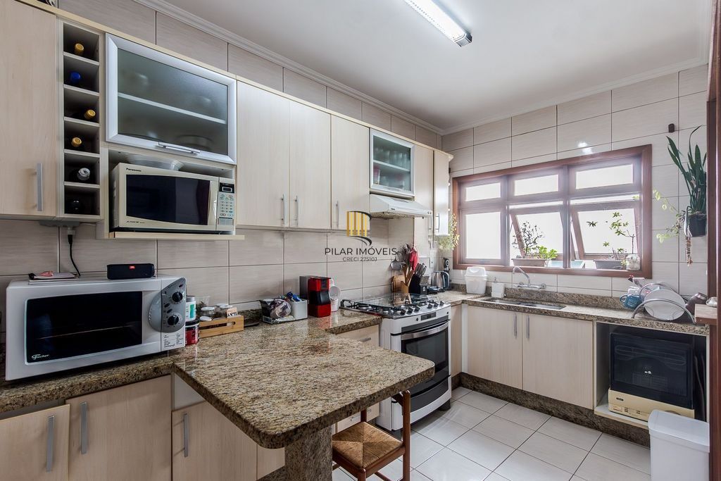 Apartamento 3 Dorms com Suíte e 2 Vagas no Jardim Planalto  – Porto Alegre