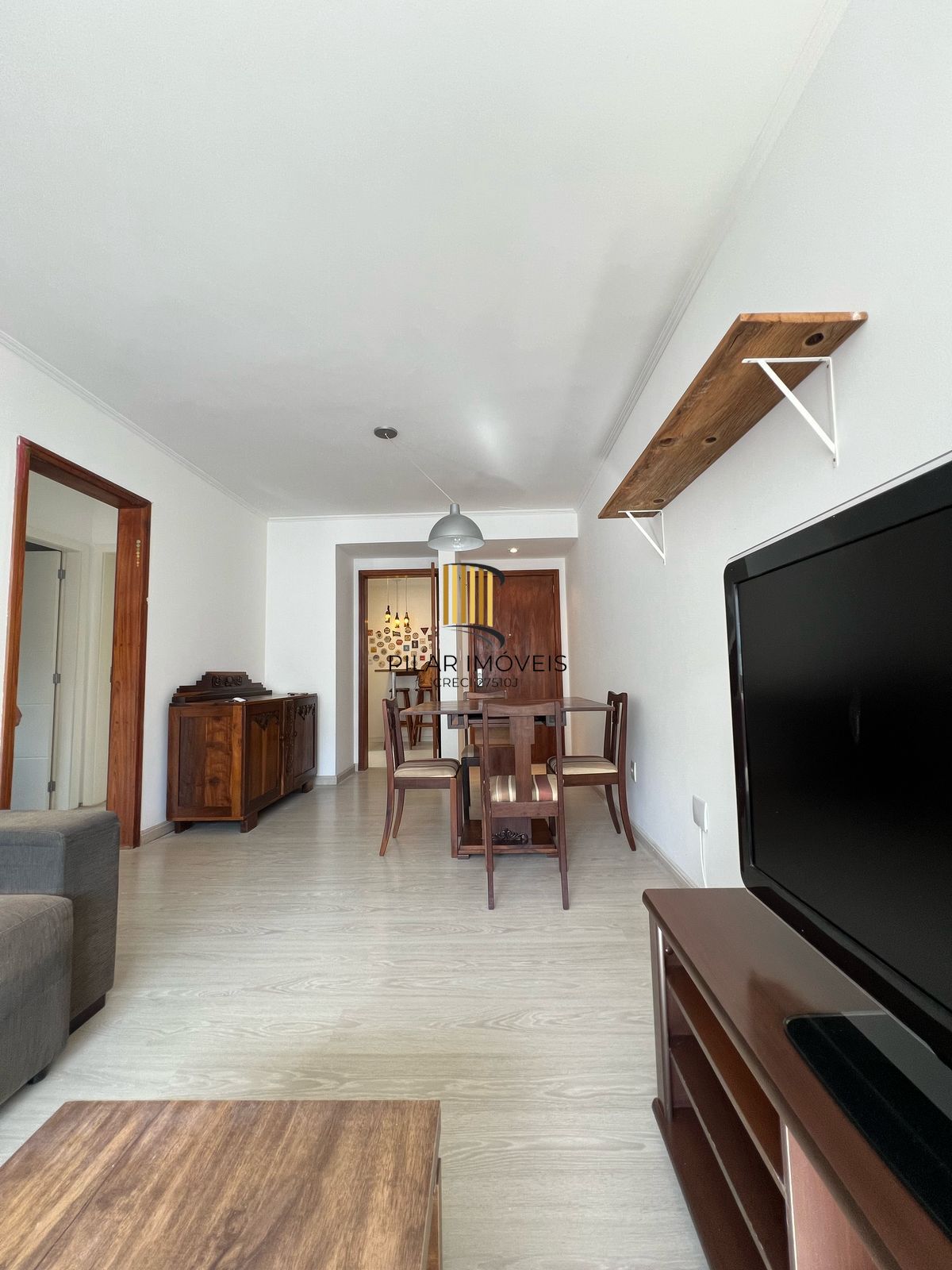 Apartamento para venda locado, 3 quartos, localizado na rua Vicente da Fontoura