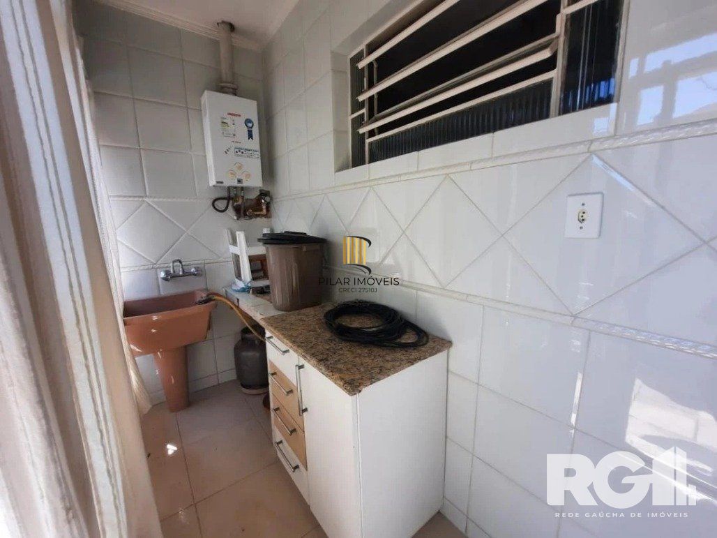 Casa 3 Dormitório(s) Bairro Niterói