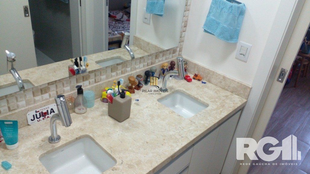 Casa 3 dormitórios no bairro Sarandi