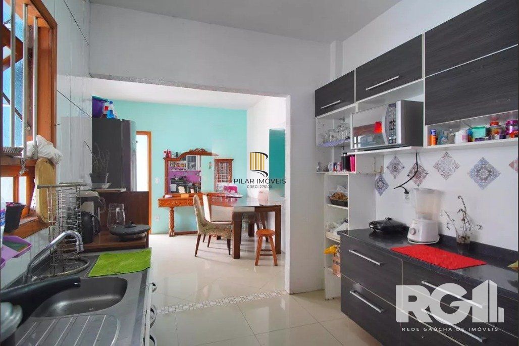 Casa 3 dormitórios no bairro Morro Santana