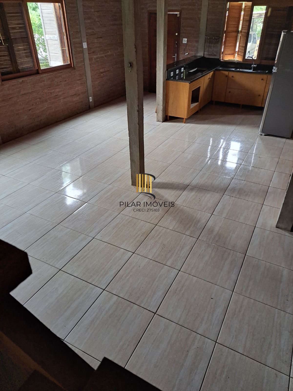 Sobrado 200m² privativos, 4 dormitórios 1 suíte e 2 vagas cobertas - Gravataí