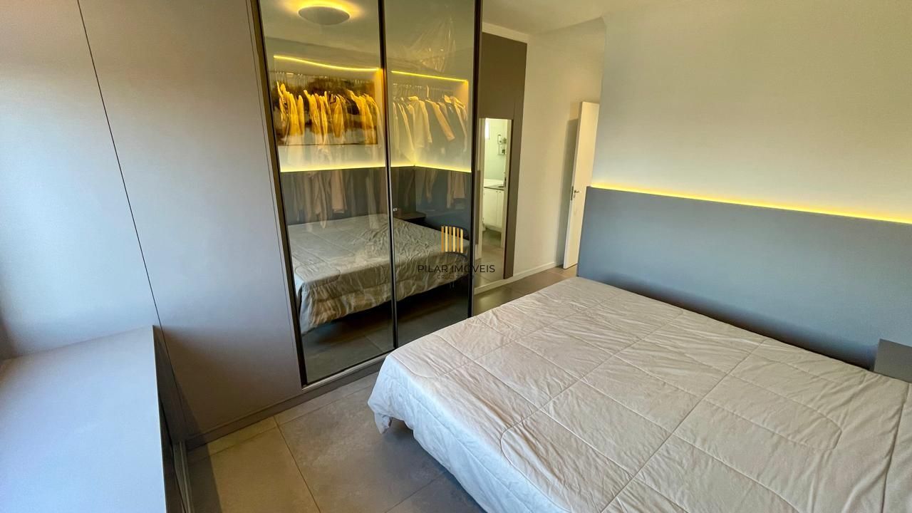 Apartamento 2 Dorm Mobiliado com Vaga e Elevador